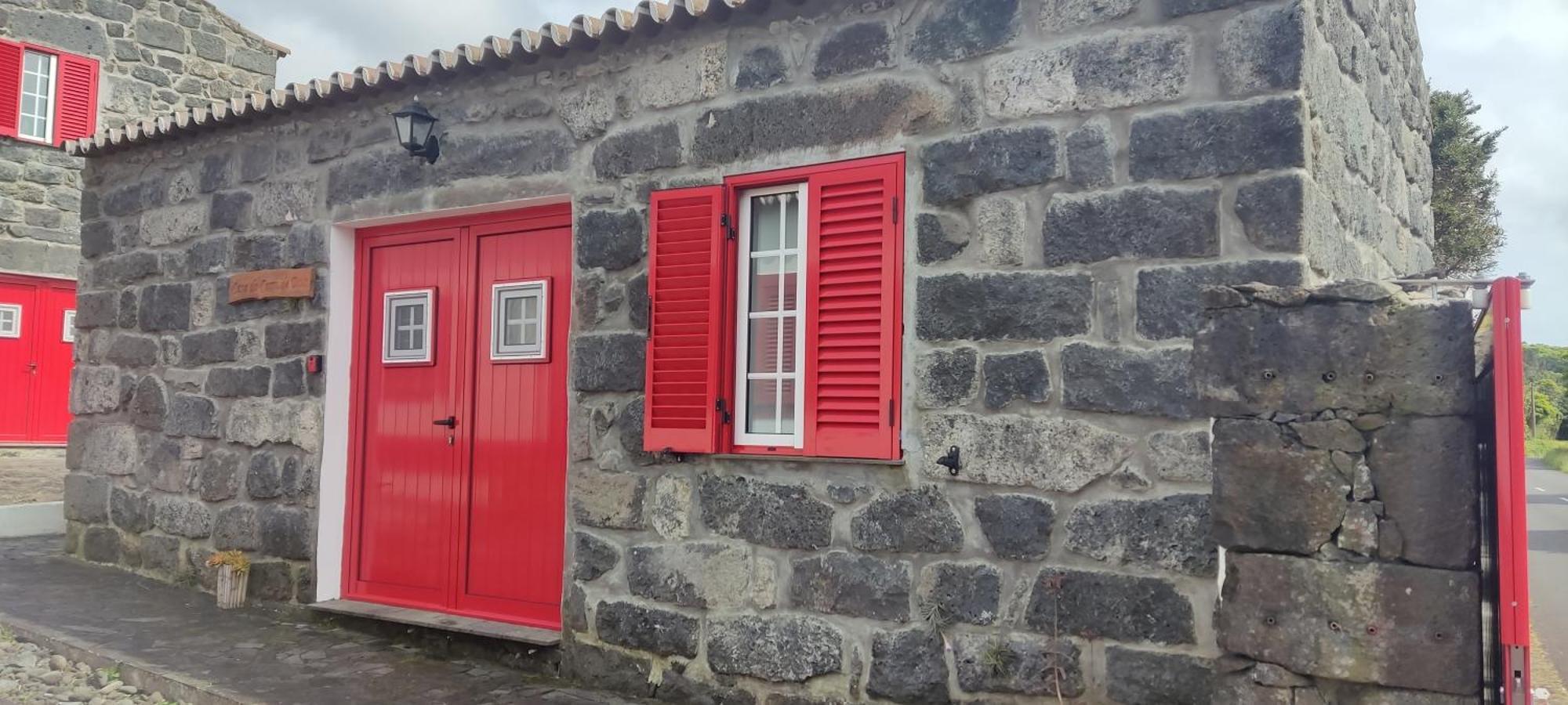 Maison d'hôtes Casal Do Vulcao à Capelo Extérieur photo