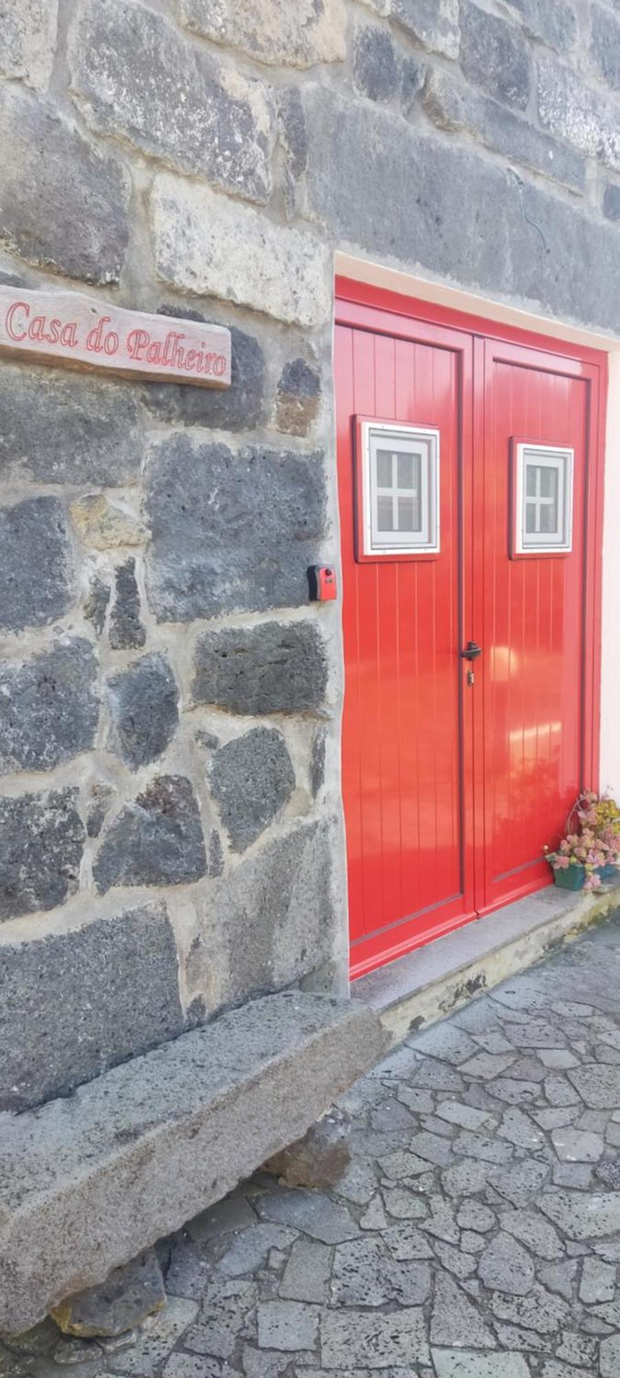 Maison d'hôtes Casal Do Vulcao à Capelo Extérieur photo