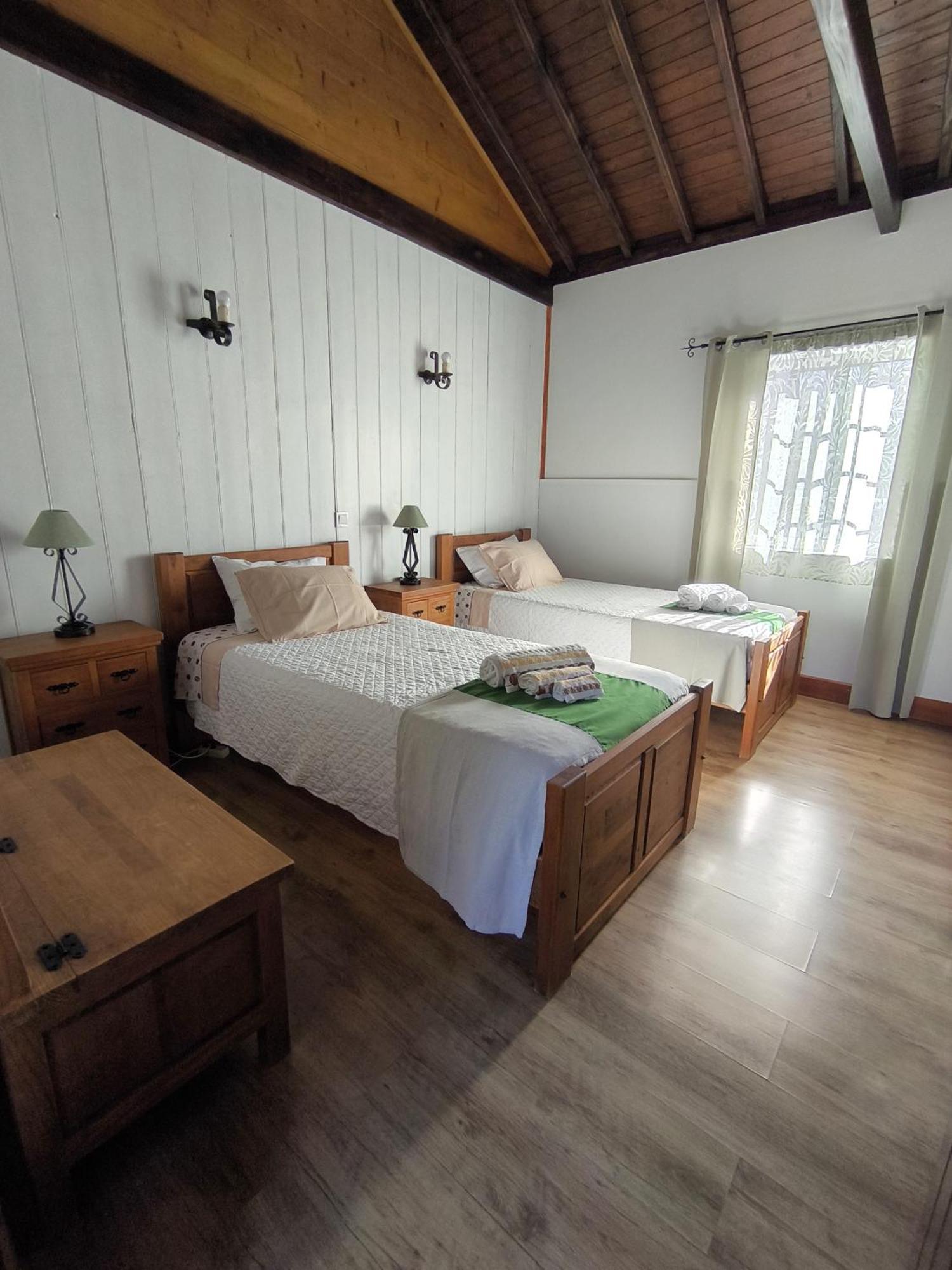 Maison d'hôtes Casal Do Vulcao à Capelo Extérieur photo