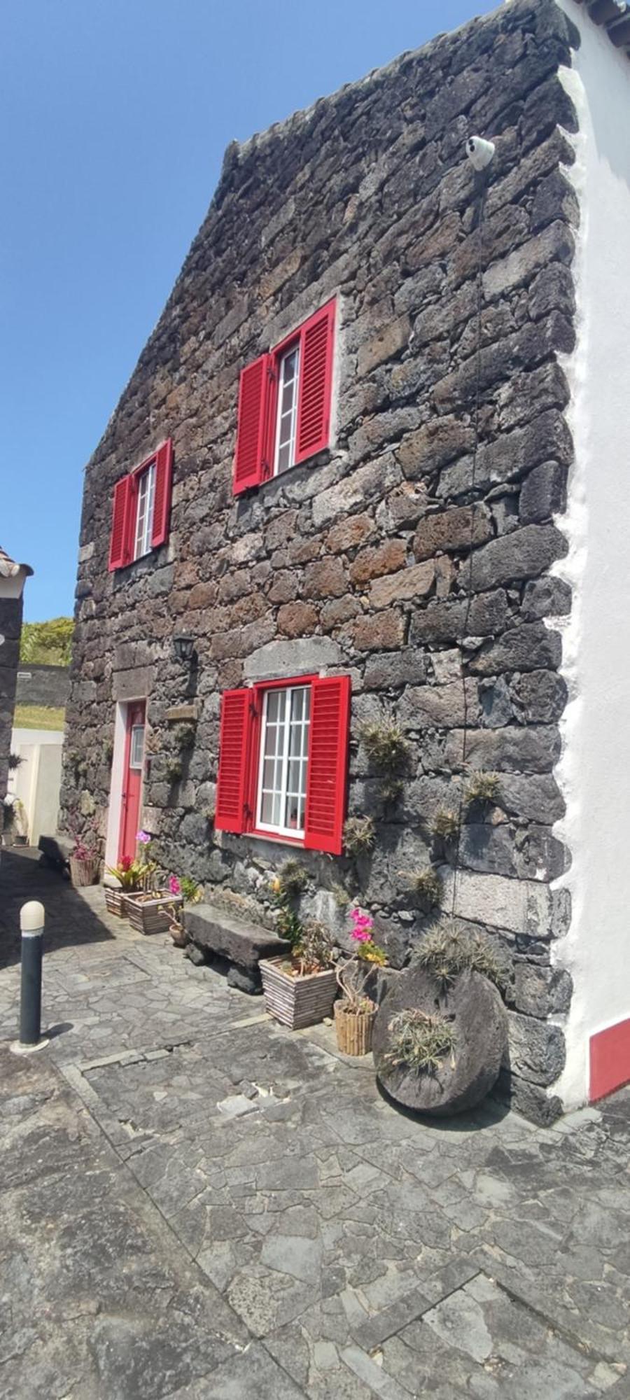 Maison d'hôtes Casal Do Vulcao à Capelo Extérieur photo