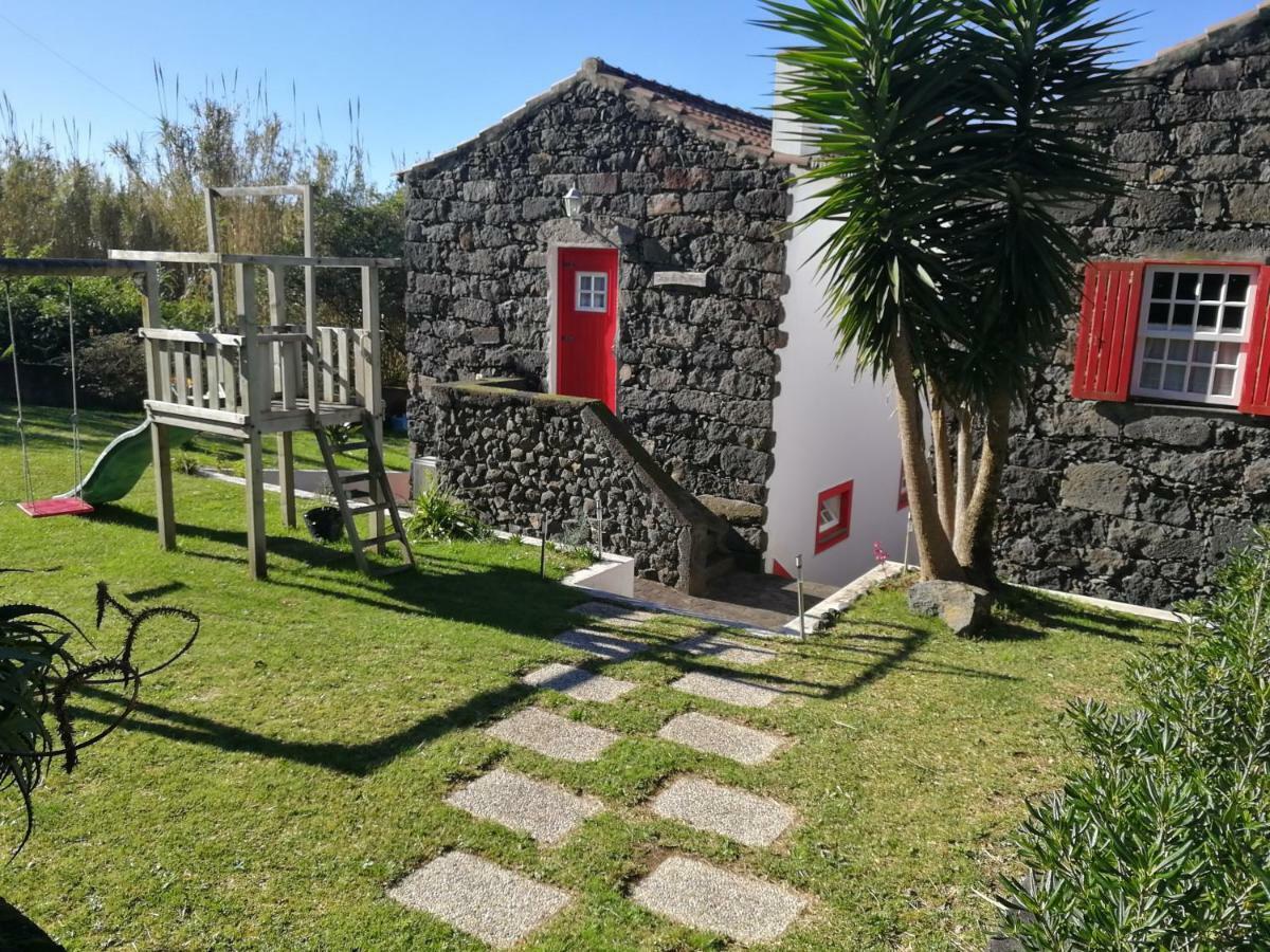Maison d'hôtes Casal Do Vulcao à Capelo Extérieur photo